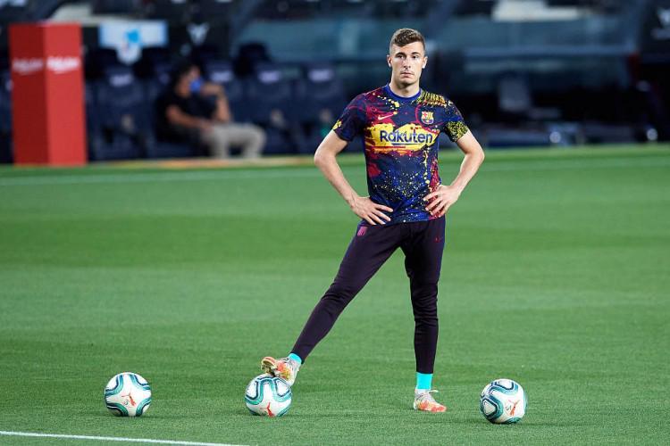 世体:巴萨将把佩尼亚租给埃尔切,借此释放薪资空间注册什琴斯尼